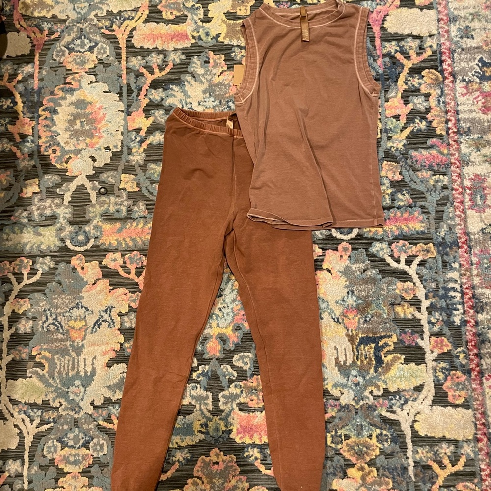 SKIMS SET